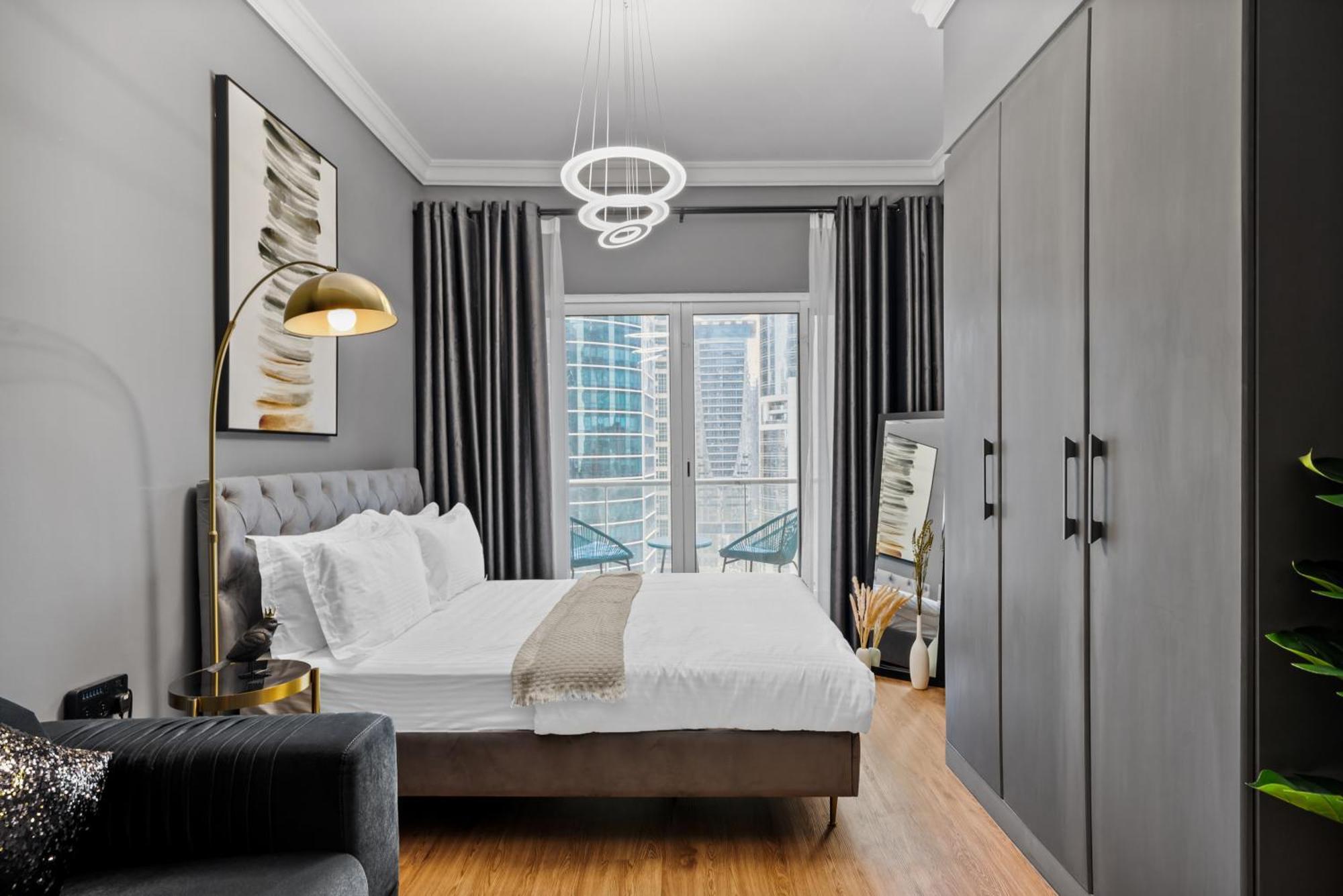 Apartment Luxury At Jlt Near Metro *